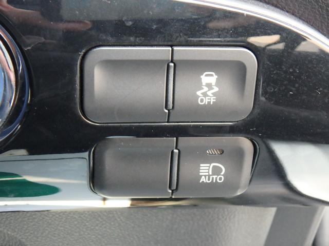 プリウス Ｓツーリングセレクション　ＥＴＣ　ナビ　ＬＥＤヘッドライト　バックカメラ　ブレーキサポート　レーンサポート　クルーズコントロール　スマートキー　プッシュスタート　Ｗシートヒーター　オートライト　オートエアコン（42枚目）