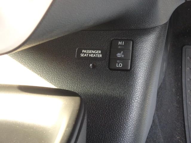 プリウス Ｓツーリングセレクション　ＥＴＣ　ナビ　ＬＥＤヘッドライト　バックカメラ　ブレーキサポート　レーンサポート　クルーズコントロール　スマートキー　プッシュスタート　Ｗシートヒーター　オートライト　オートエアコン（52枚目）