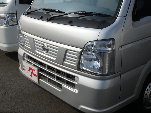 NT100クリッパートラック DX 5MT 4WD ラジオ オートライト Wエアバッグ(2枚目)