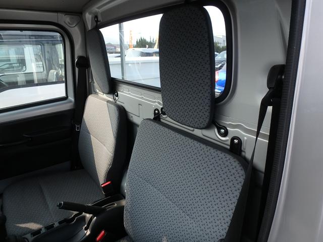 NT100クリッパートラック DX 5MT 4WD ラジオ オートライト Wエアバッグ(16枚目)