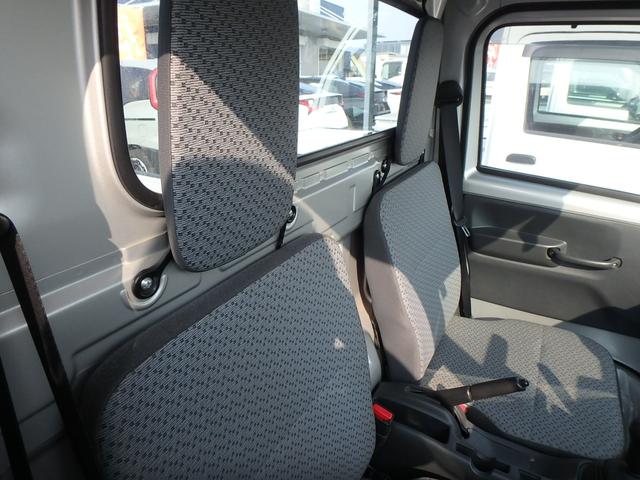 NT100クリッパートラック DX 5MT 4WD ラジオ オートライト Wエアバッグ(21枚目)