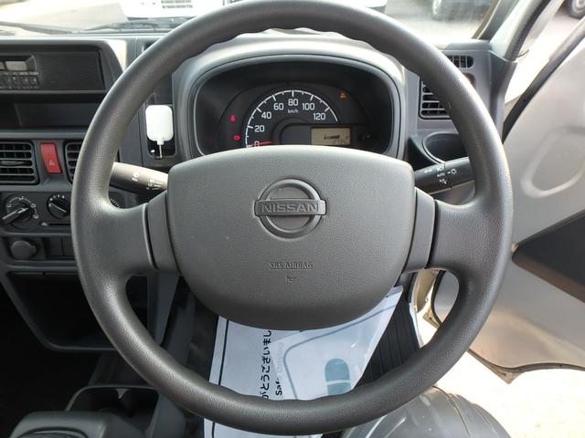 NT100クリッパートラック DX 5MT 4WD ラジオ オートライト Wエアバッグ(24枚目)