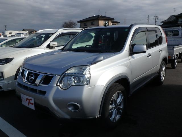 エクストレイル ２０Ｘ　４ＷＤ　ナビ　バックカメラ　ＨＩＤヘッドライト　スマートキー　Ｗシートヒーター（3枚目）