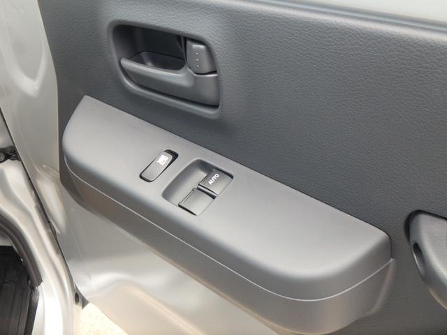 クリッパートラック ＤＸ　届出済未使用車　４ＷＤ　ＦＭオーディオ　キーレス　アイドリングストップ　ソナー　オートライト　Ｗエアバッグ（18枚目）