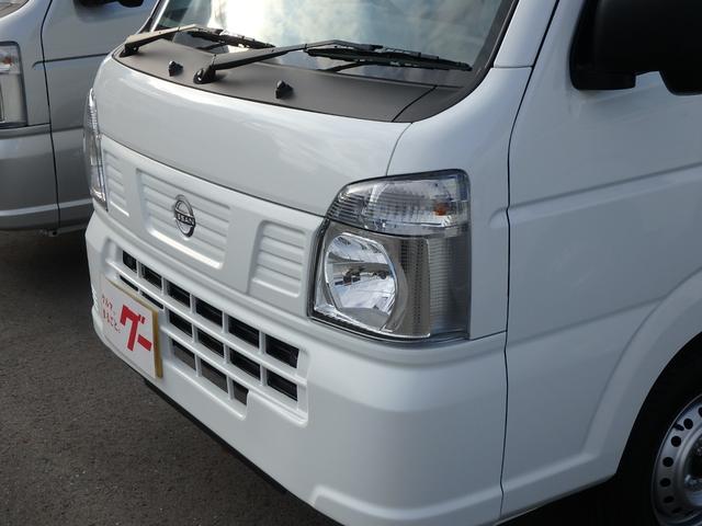 クリッパートラック ＤＸ　届出済未使用車　４ＷＤ　ＦＭオーディオ　キーレス　アイドリングストップ　ソナー　オートライト　Ｗエアバッグ（3枚目）