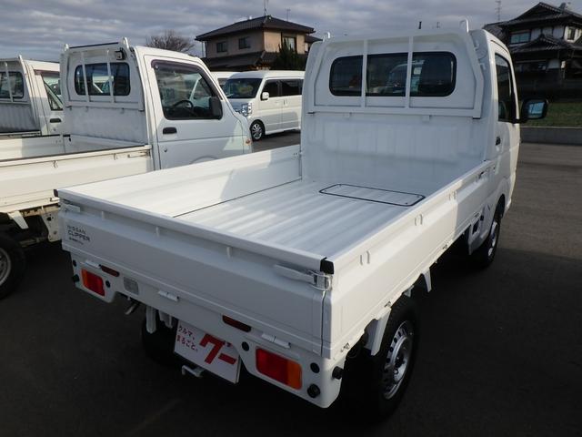 クリッパートラック ＤＸ　届出済未使用車　４ＷＤ　ＦＭオーディオ　キーレス　アイドリングストップ　ソナー　オートライト　Ｗエアバッグ（11枚目）