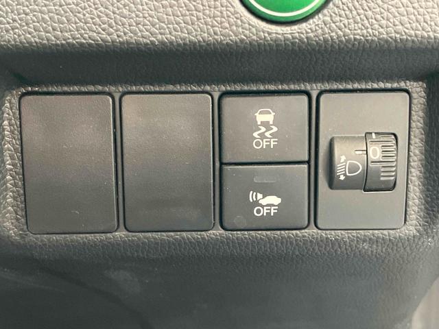 フィットハイブリッド ベースグレード　ハイブリッド　ナビ　ＴＶ　スマートキー　電動格納ミラー　ＡＴ　盗難防止システム　衝突安全ボディ　ＣＤ　ＤＶＤ再生　ＵＳＢ　ミュージックプレイヤー接続可　Ｂｌｕｅｔｏｏｔｈ　ＡＢＳ　ＥＳＣ　エアコン（7枚目）