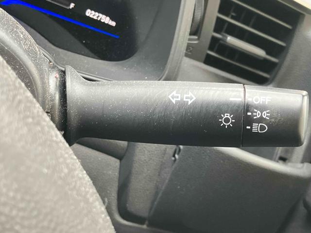 フィットハイブリッド ベースグレード　ハイブリッド　ナビ　ＴＶ　スマートキー　電動格納ミラー　ＡＴ　盗難防止システム　衝突安全ボディ　ＣＤ　ＤＶＤ再生　ＵＳＢ　ミュージックプレイヤー接続可　Ｂｌｕｅｔｏｏｔｈ　ＡＢＳ　ＥＳＣ　エアコン（44枚目）