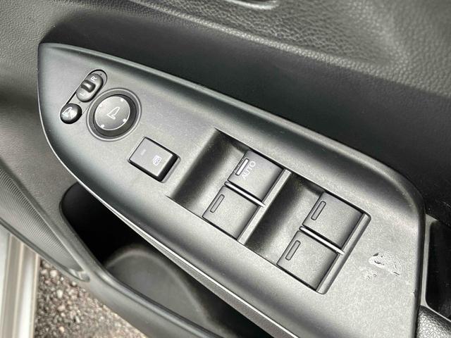 フィットハイブリッド ベースグレード　ハイブリッド　ナビ　ＴＶ　スマートキー　電動格納ミラー　ＡＴ　盗難防止システム　衝突安全ボディ　ＣＤ　ＤＶＤ再生　ＵＳＢ　ミュージックプレイヤー接続可　Ｂｌｕｅｔｏｏｔｈ　ＡＢＳ　ＥＳＣ　エアコン（46枚目）