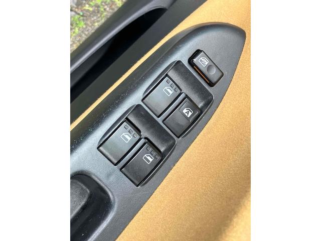 ミラジーノ プレミアムＸ　ＥＴＣ　キーレスエントリー　電動格納ミラー　ＡＴ　盗難防止システム　ＡＢＳ　ＣＤ　カセット　アルミホイール　衝突安全ボディ　エアコン　パワーステアリング　パワーウィンドウ（11枚目）
