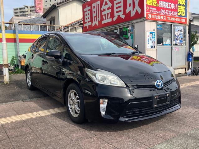 プリウス Ｓ　ＥＴＣ　ナビ　ＴＶ　アルミホイール　オートライト　ＨＩＤ　ＣＶＴ　スマートキー　電動格納ミラー　盗難防止システム　ＣＤ　ＤＶＤ再生　ＵＳＢ　ミュージックプレイヤー接続可　Ｂｌｕｅｔｏｏｔｈ（14枚目）