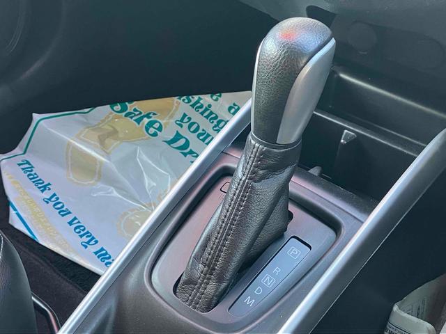 バレーノ XT 1000CC ETC バックカメラ ナビ TV クリアランスソナー クルコン 衝突被害軽減システム アルミホイール オートライト HID 革シート スマートキー 電動格納ミラー シートヒーター(8枚目)