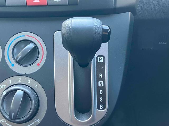 ミラ ＴＸ　ＣＶＴ　盗難防止システム　ＡＢＳ　衝突安全ボディ　エアコン　パワーステアリング　パワーウィンドウ　運転席エアバッグ　助手席エアバッグ（8枚目）