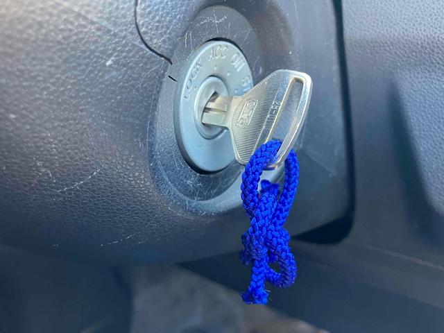 ミラ ＴＸ　ＣＶＴ　盗難防止システム　ＡＢＳ　衝突安全ボディ　エアコン　パワーステアリング　パワーウィンドウ　運転席エアバッグ　助手席エアバッグ（9枚目）