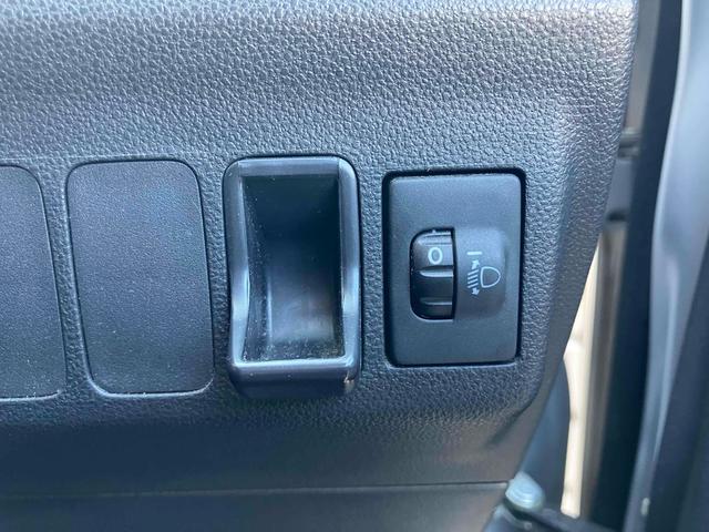 ミラ ＴＸ　ＣＶＴ　盗難防止システム　ＡＢＳ　衝突安全ボディ　エアコン　パワーステアリング　パワーウィンドウ　運転席エアバッグ　助手席エアバッグ（47枚目）