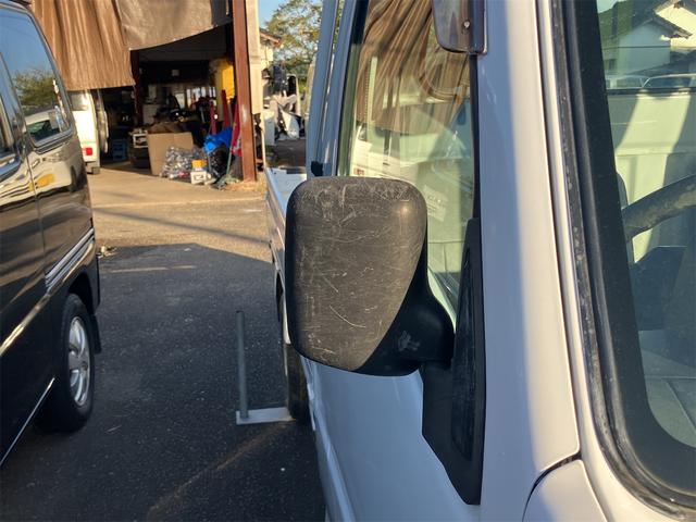 サンバートラック 軽トラ 4WD MT エアコン 運転席エアバッグ 三方開 ヘッドライトレベライザー(7枚目)
