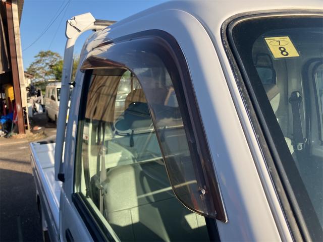 サンバートラック 軽トラ 4WD MT エアコン 運転席エアバッグ 三方開 ヘッドライトレベライザー(10枚目)
