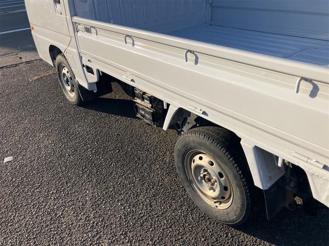 サンバートラック 軽トラ 4WD MT エアコン 運転席エアバッグ 三方開 ヘッドライトレベライザー(26枚目)