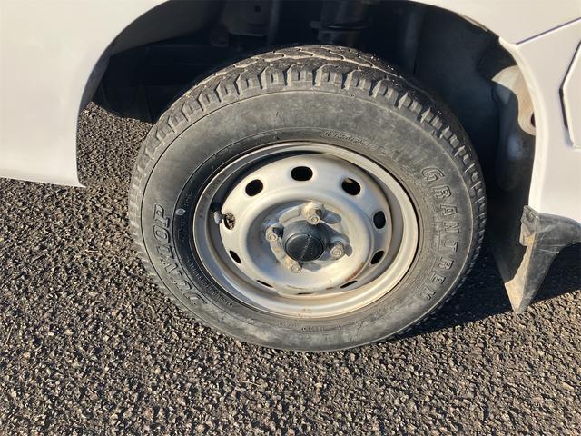 サンバートラック 軽トラ 4WD MT エアコン 運転席エアバッグ 三方開 ヘッドライトレベライザー(28枚目)