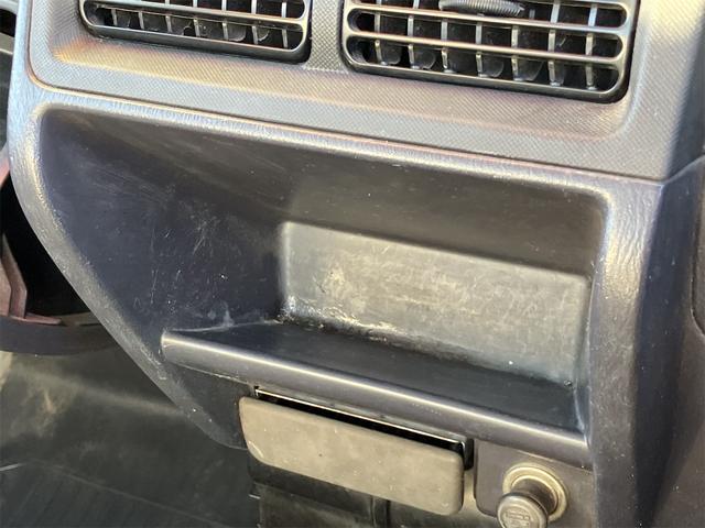 サンバートラック 軽トラ 4WD MT エアコン 運転席エアバッグ 三方開 ヘッドライトレベライザー(36枚目)