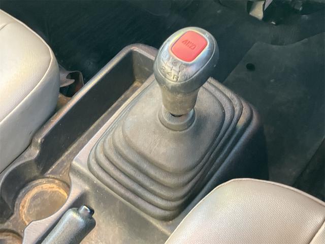 サンバートラック 軽トラ 4WD MT エアコン 運転席エアバッグ 三方開 ヘッドライトレベライザー(39枚目)