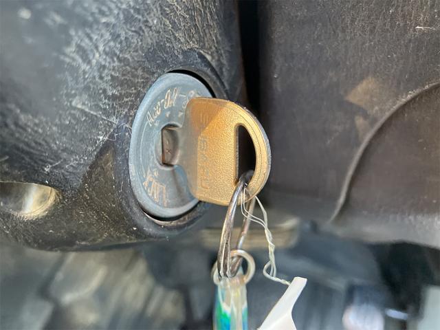 サンバートラック 軽トラ 4WD MT エアコン 運転席エアバッグ 三方開 ヘッドライトレベライザー(54枚目)