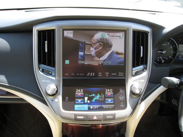 クラウン ロイヤルサルーン　純正ナビ・フルセグＴＶ・ＣＤ／ＤＶＤ・ＢｌｕｅＴｏｏｔｈ対応・ＵＳＢ・バックカメラ・ＥＴＣ・フロント両側パワーシート・リヤ３面フィルム貼り・ＴＶキット（15枚目）