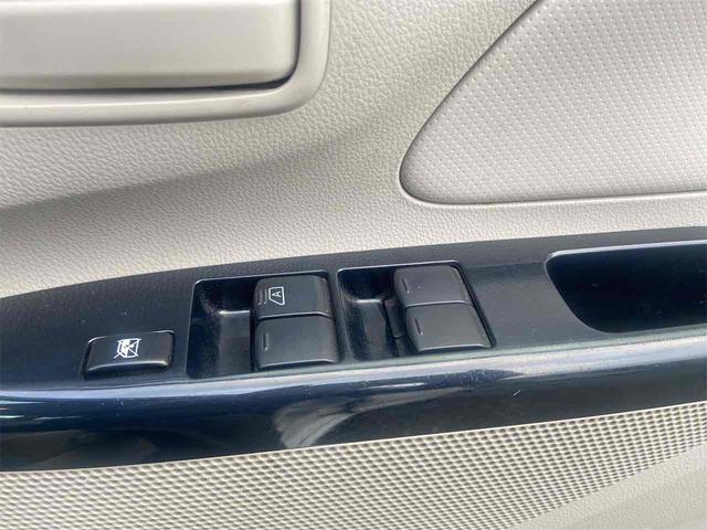 �p���[�E�B���h�E�̃X�C�b�`�ł���B�^�]�Ȃɋ��Ȃ��瑋���J���߂̃R���g���[���ł��܂���B