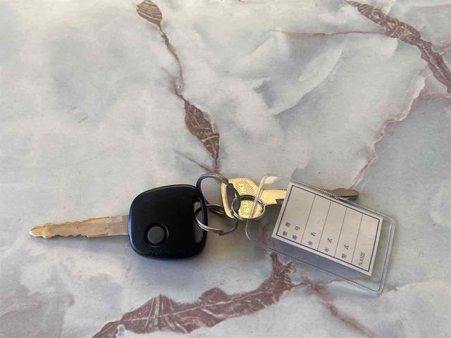 アルト F キーレスエントリー AT 盗難防止システム CD 衝突安全ボディ エアコン パワーステアリング パワーウィンドウ(10枚目)