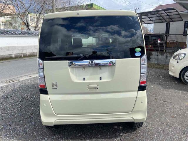 Ｎ－ＢＯＸ Ｇ・Ｌパッケージ　両側スライド・片側電動　ナビ　ＴＶ　Ｂｌｕｅｔｏｏｔｈ付　スマートキー　アイドリングストップ　ベンチシート　ＣＶＴ　盗難防止システム　ＡＢＳ　チップアップシート　アルミホイール　エアコン（17枚目）
