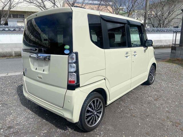 Ｎ－ＢＯＸ Ｇ・Ｌパッケージ　両側スライド・片側電動　ナビ　ＴＶ　Ｂｌｕｅｔｏｏｔｈ付　スマートキー　アイドリングストップ　ベンチシート　ＣＶＴ　盗難防止システム　ＡＢＳ　チップアップシート　アルミホイール　エアコン（18枚目）