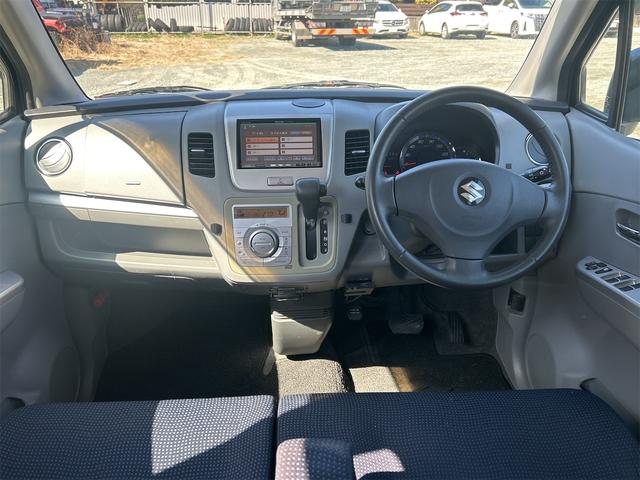 ワゴンＲ ＦＸリミテッドＩＩ　ＥＴＣ　ナビ　ＴＶ　スマートキー　電動格納ミラー　ベンチシート　ＡＴ　盗難防止システム　ＣＤ　アルミホイール　衝突安全ボディ　エアコン　パワーステアリング　パワーウィンドウ（2枚目）