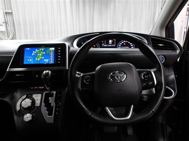 シエンタ ハイブリッド ファンベースGセーフティーエディション 衝突被害軽減 ETC車載器 LEDヘッドライト 1オーナー 両側パワースライドドア クルコン DVD 地デジ キーレスエントリー バックモニター 盗難防止システム ナビ&TV 横滑り防止装置(4枚目)
