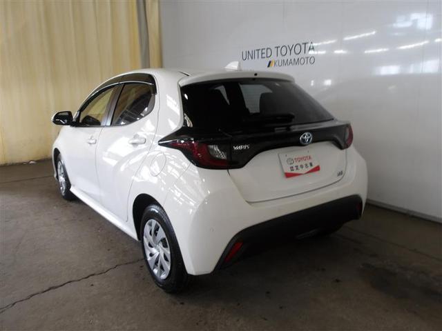 ヤリス ハイブリッドＸ　カーテンエアバッグ　ワイヤレスキー　ＡＢＳ　ナビ　オートクルーズ　Ｗエアバック　パワーウィンドウ　オートエアコン　ＥＴＣ　エアバック　メモリーナビ　パワーステアリング　横滑り防止システム（3枚目）