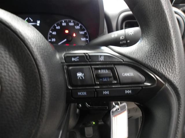 ヤリス ハイブリッドＸ　カーテンエアバッグ　ワイヤレスキー　ＡＢＳ　ナビ　オートクルーズ　Ｗエアバック　パワーウィンドウ　オートエアコン　ＥＴＣ　エアバック　メモリーナビ　パワーステアリング　横滑り防止システム（7枚目）