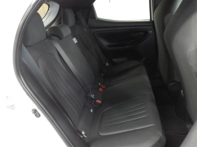 ヤリス ハイブリッドＸ　カーテンエアバッグ　ワイヤレスキー　ＡＢＳ　ナビ　オートクルーズ　Ｗエアバック　パワーウィンドウ　オートエアコン　ＥＴＣ　エアバック　メモリーナビ　パワーステアリング　横滑り防止システム（13枚目）