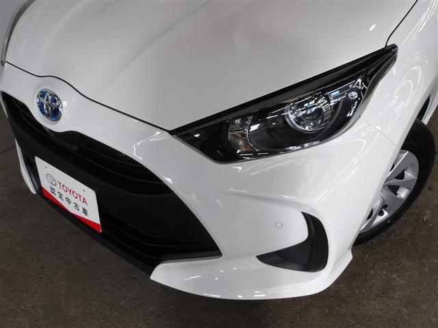 ヤリス ハイブリッドＸ　カーテンエアバッグ　ワイヤレスキー　ＡＢＳ　ナビ　オートクルーズ　Ｗエアバック　パワーウィンドウ　オートエアコン　ＥＴＣ　エアバック　メモリーナビ　パワーステアリング　横滑り防止システム（17枚目）