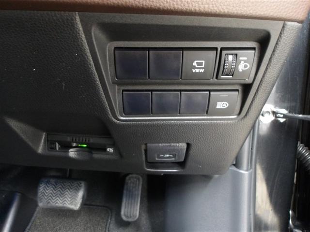 ヤリスクロス ハイブリッドＺ　ドライブレコーダ　インテリジェントキー　アルミホイル　ＬＥＤライト　１オ－ナ－　リアカメラ　クルーズコントロール　横滑り防止システム　ＴＶ　電動シ－ト　パワステ　オートエアコン　キーフリー　ＥＴＣ付き（9枚目）