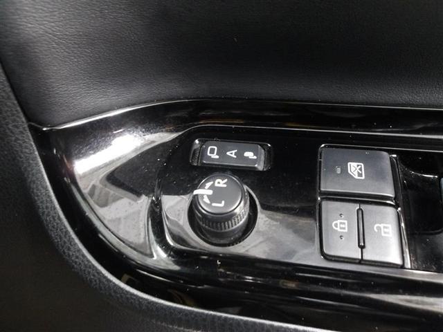 ノア ハイブリッドＧ　スマートエントリー　バックガイドモニター　ワンオーナー車　エアコン　フルセグテレビ　ＤＶＤ再生可能　オートクルーズ　盗難防止　ＬＥＤライト　リアエアコン　ＴＶナビ　ドラレコ　ＥＴＣ　ＡＷ　横滑防止（9枚目）