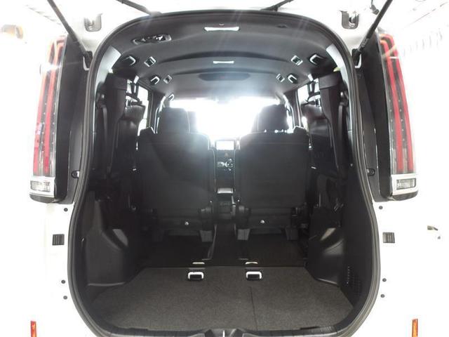 ノア ハイブリッドＧ　スマートエントリー　バックガイドモニター　ワンオーナー車　エアコン　フルセグテレビ　ＤＶＤ再生可能　オートクルーズ　盗難防止　ＬＥＤライト　リアエアコン　ＴＶナビ　ドラレコ　ＥＴＣ　ＡＷ　横滑防止（16枚目）