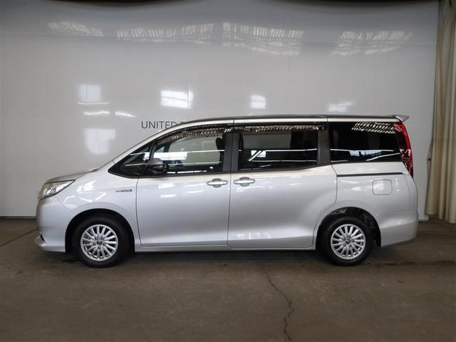 ノア ハイブリッドＸ　リアエアコン　スマートキー＆プッシュスタート　盗難防止システム　ワンオーナー車　ＬＥＤランプ　キーフリー　パワステ　エアバック　ＤＶＤ再生　ＥＴＣ車載器　オートエアコン　メモリ－ナビ　ＡＷ　３列シート（2枚目）