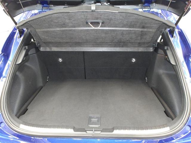 カローラスポーツ ハイブリッドＧ　ワンオーナー車　オートエアコン　クルーズコントロール　ＴＶ　盗難防止システム　ＬＥＤヘッドライト　試乗車ＵＰ　バックモニター　スマートキー　キーレス　ＥＴＣ　フルセグ　横滑り防止装置　ＡＣ１００Ｖ（15枚目）