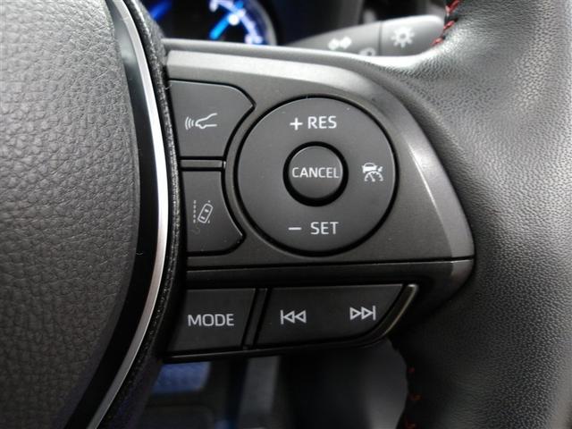 ＲＡＶ４　ＰＨＶ Ｇ　Ｚ　１オーナー　衝突軽減装置　ＬＥＤ　パノラマルーフ　パワーシート　ドライブレコーダー　キーレス　メモリナビ　フルセグＴＶ　オートクルーズコントロール　ＥＴＣ　盗難防止装置　４ＷＤ　スマートキー　ＡＷ（8枚目）