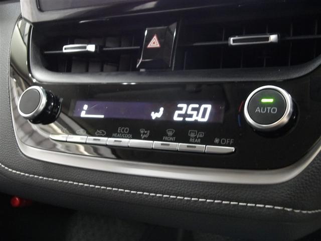 車内の温度管理に便利なオートエアコン☆