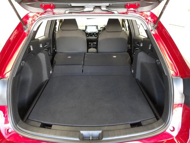 リヤシートを両方倒せば大きな荷物も車載可能です♪