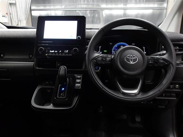 シエンタ ハイブリッドＺ　ＴＳＳ　エアバック　キーレスエントリー　イモビライザー　バックモニター　ＬＥＤヘッドライト　ＥＴＣ車載器　横滑り防止　スマートキー　オートエアコン　サイドエアバッグ　ＷＳＲＳ　３列シート　ＡＢＳ（4枚目）