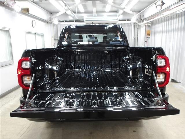 ハイラックス Ｚ　ＧＲスポーツ　展示車　キーレス　オートクルーズ　アルミホイール　Ｂカメラ　メモリーナビ　フルオートエアコン　横滑防止装置　スマキー　パワーステアリング　ＬＥＤライト　パートタイム４ＷＤ　パワーウィンドウ　電動シート（16枚目）