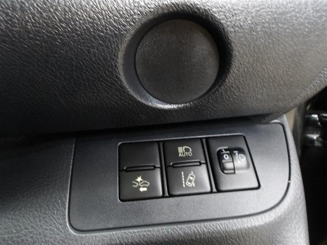 シエンタ Ｘ　Ｖパッケージ　ワンオーナー車　ナビＴＶ　バックアイカメラ　横滑り防止機能　エアバック　ＥＴＣ車載器　３列シート　ＰＳ　メモリーナビ　アイドルストップ　リモコンキー　ＡＢＳ　マニュアルエアコン　ＤＶＤ再生（8枚目）