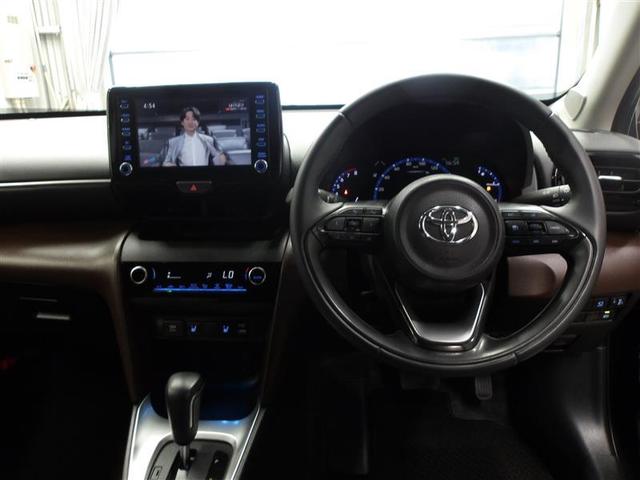 ヤリスクロス Z エアバック テレビ 横滑防止 盗難防止装置 カーテンエアバック パワーステアリング 助手席エアバック パワーウィンドウ バックガイドモニター フルセグTV オートクルーズ アルミ LEDヘッドライト(4枚目)