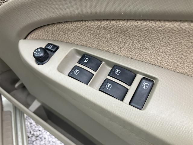 ムーヴ Ｘ　ＳＡ　衝突被害軽減システム　オートライト　スマートキー　アイドリングストップ　電動格納ミラー　ベンチシート　ＣＶＴ　盗難防止システム　ＡＢＳ　ＥＳＣ　ＣＤ　ミュージックプレイヤー接続可　アルミホイール（12枚目）